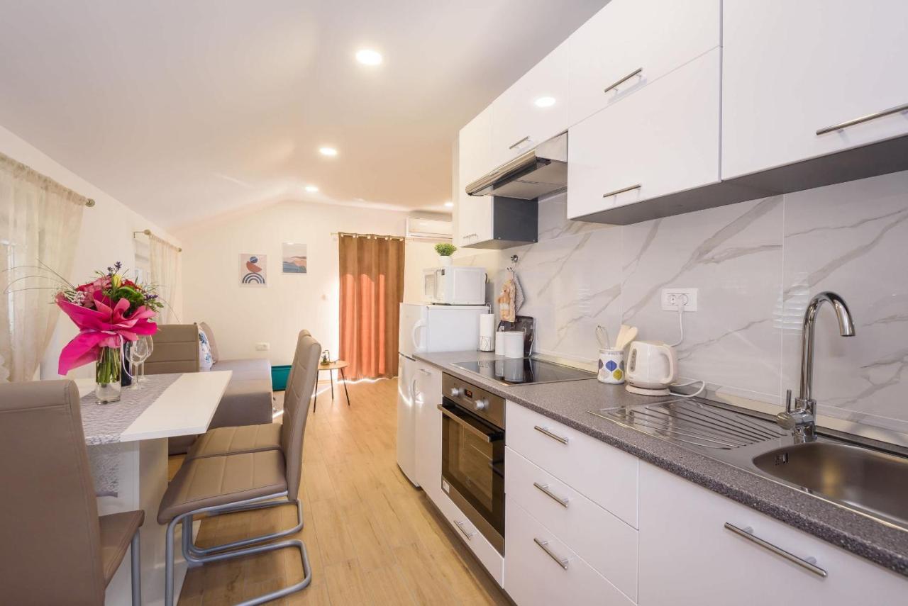 Bonaca Apartment Rogotin Exterior photo